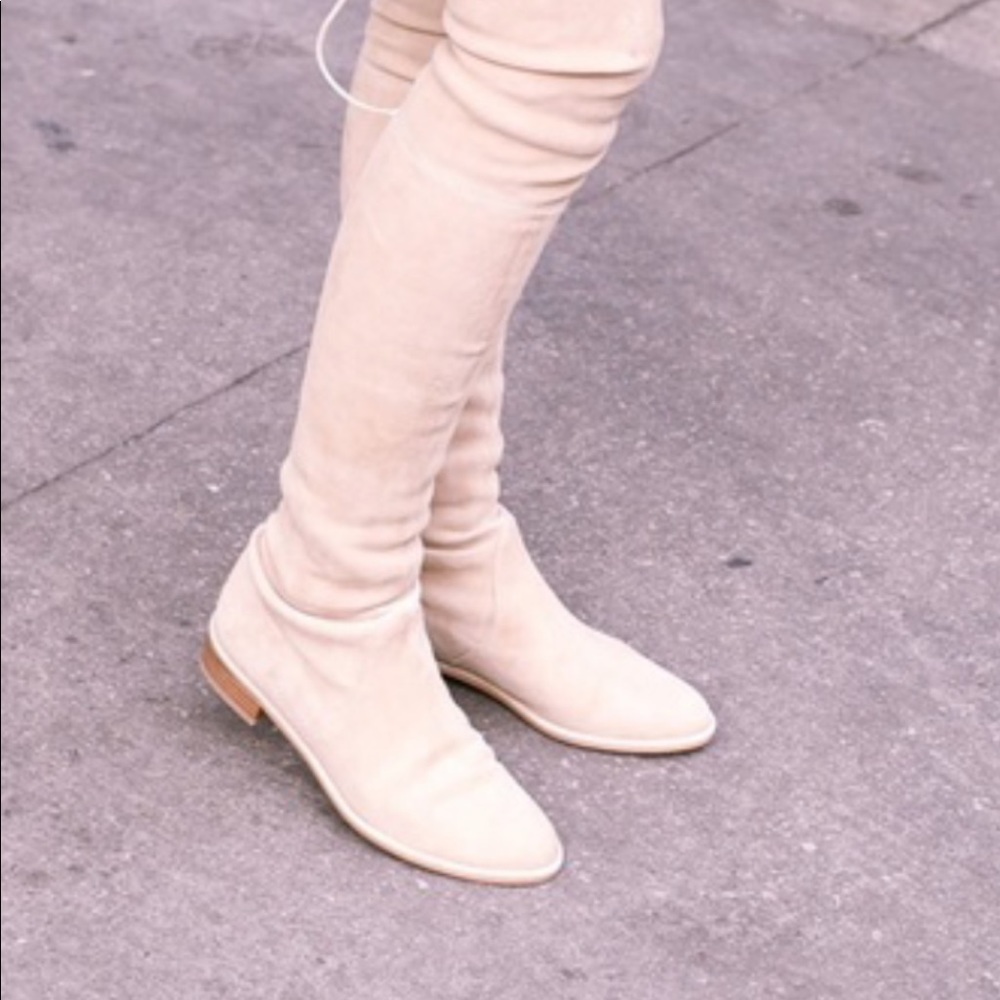Stuart Weitzman Lowland In Buff - Picture 2 of 13
